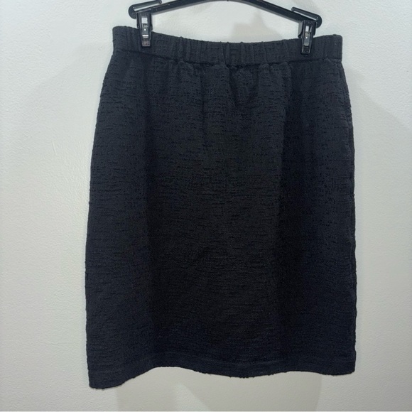St. John Black Knit Textured Luxury Work Wear Skirt Size 8 - Picture 2 of 8